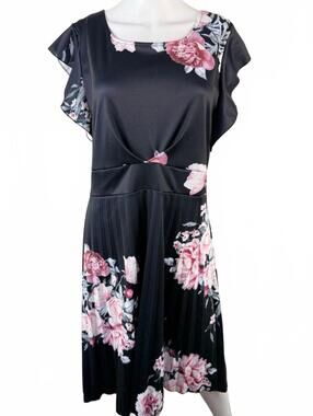 Beautiful Womens Dress Size L